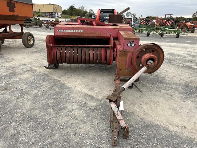 Image of Massey Ferguson 12 equipment image 1