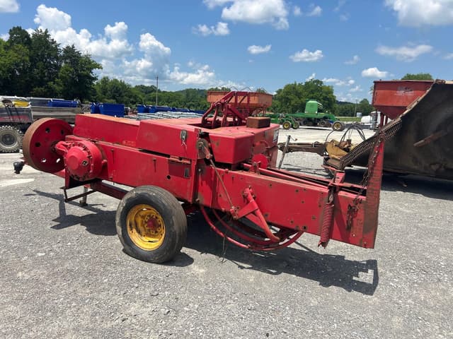 Image of Massey Ferguson 12 equipment image 3