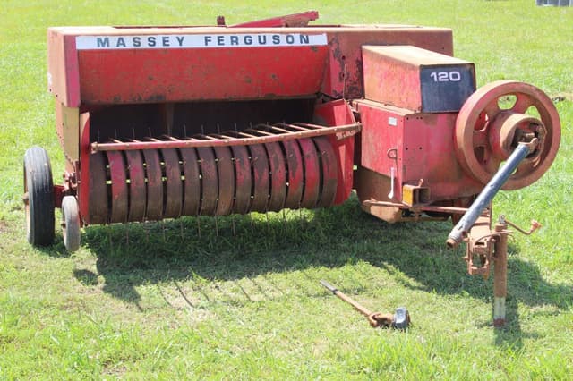 Image of Massey Ferguson 120 equipment image 1