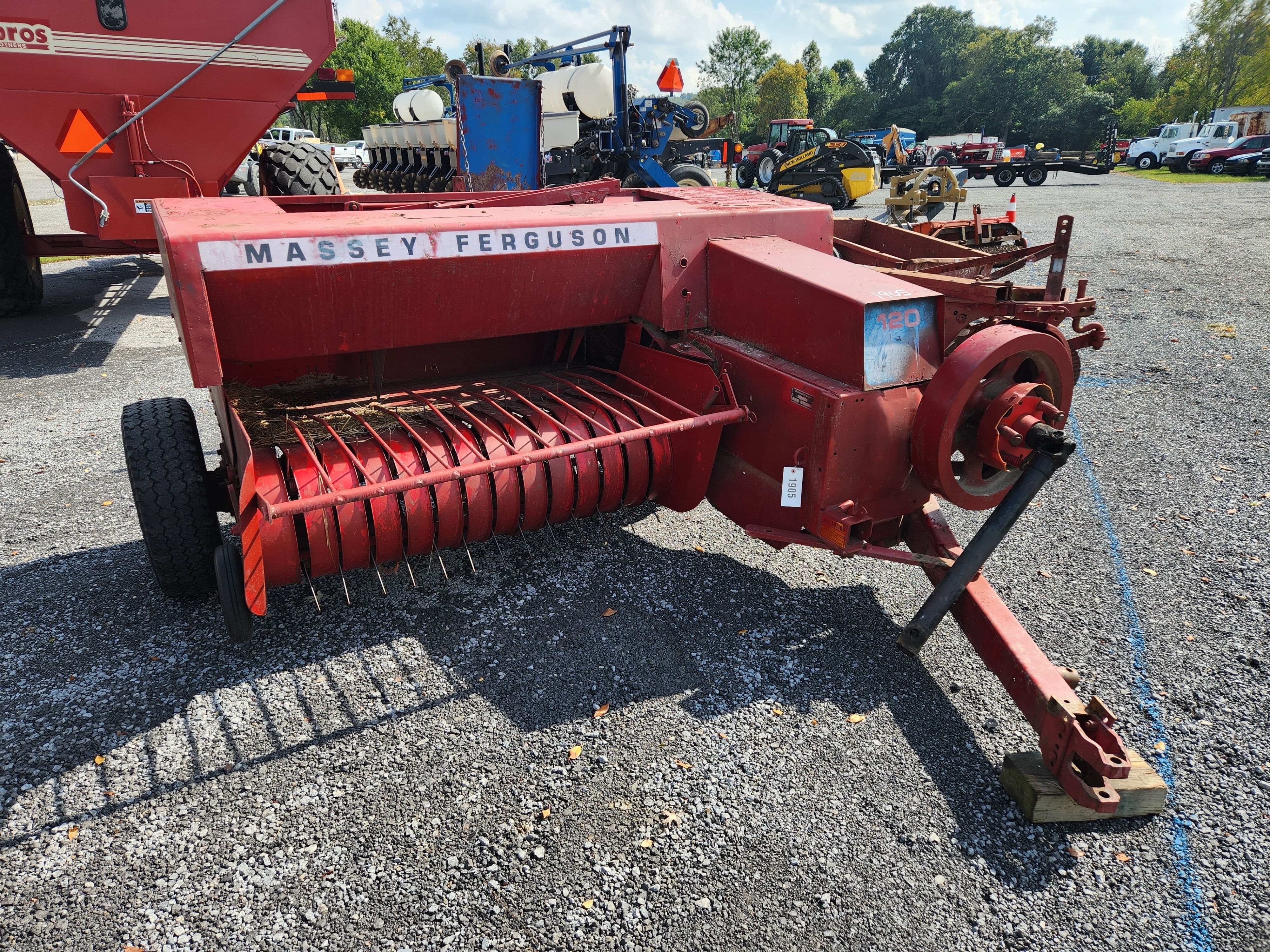 Massey Ferguson 120 Equipment Image0