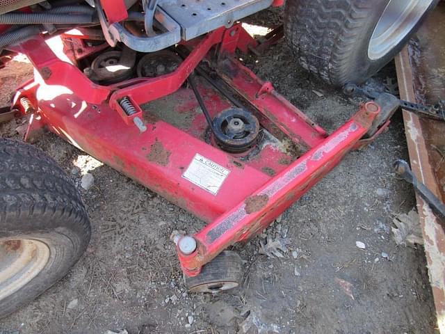 Image of Massey Ferguson 1215 equipment image 4