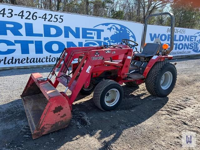 Image of Massey Ferguson 1225 equipment image 1