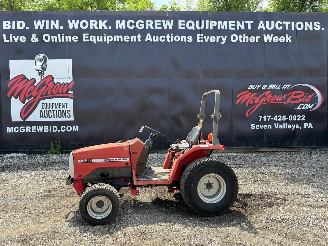 Image of Massey Ferguson 1230 Primary image