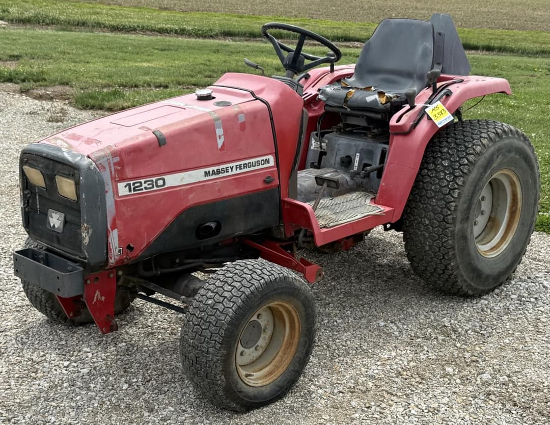 Image of Massey Ferguson 1230 Primary image