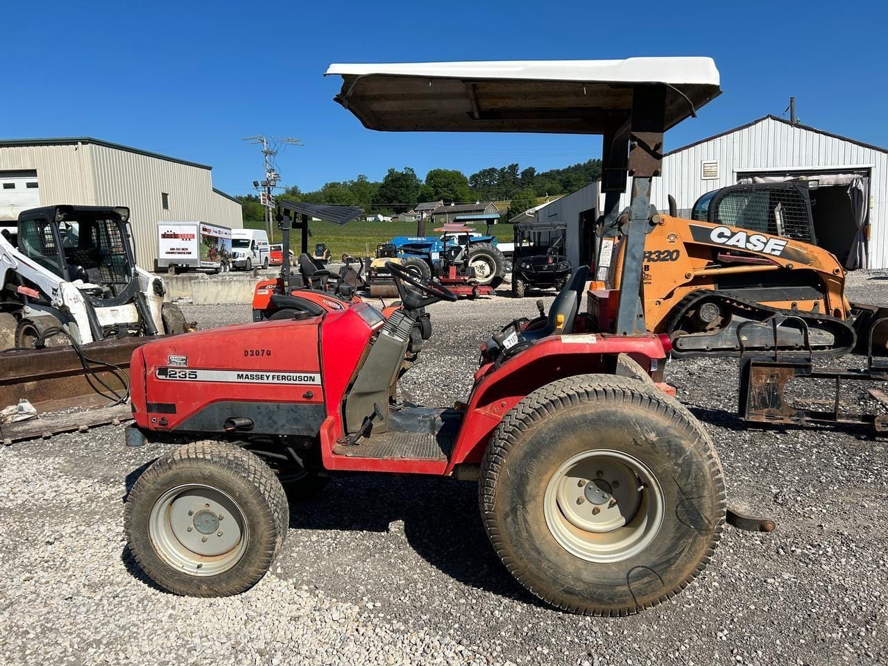 Massey Ferguson 1235 Equipment Image0