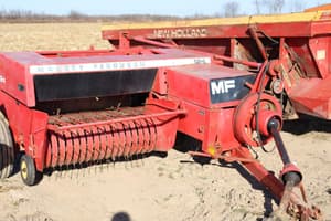 Massey Ferguson 124 Image