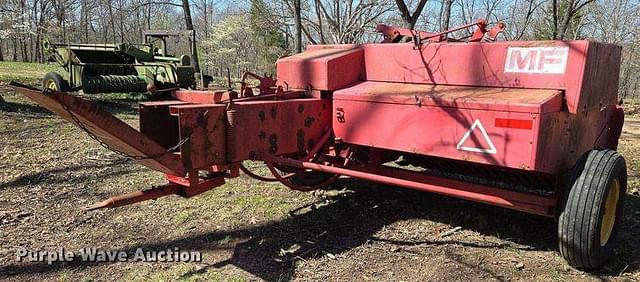 Image of Massey Ferguson 124 equipment image 3