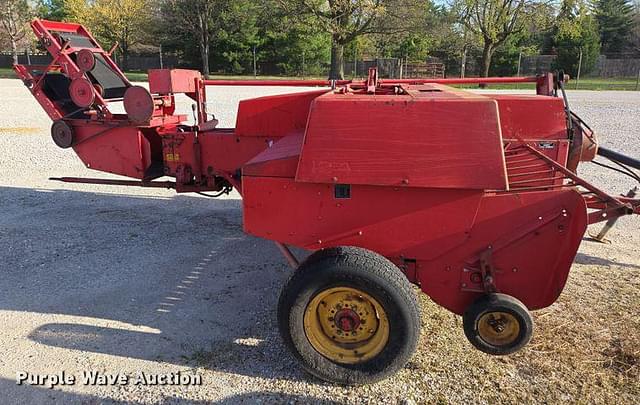 Image of Massey Ferguson 124 equipment image 4