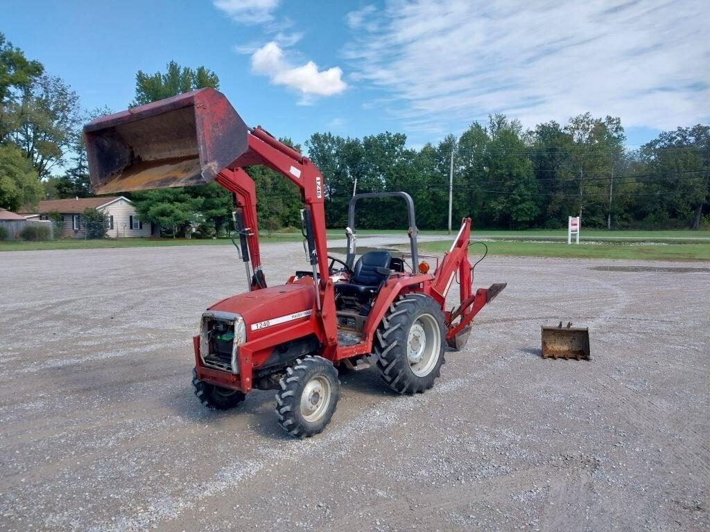 Image of Massey Ferguson 1240 Primary image