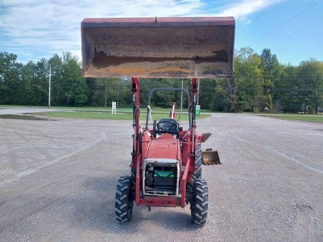 Image of Massey Ferguson 1240 equipment image 1