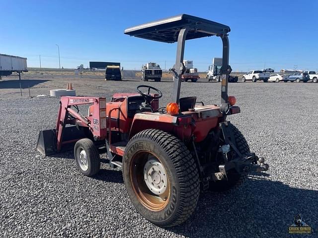 Image of Massey Ferguson 1240 equipment image 2