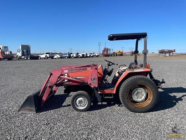 Image of Massey Ferguson 1240 equipment image 1