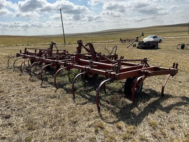 Image of Massey Ferguson 125 equipment image 4