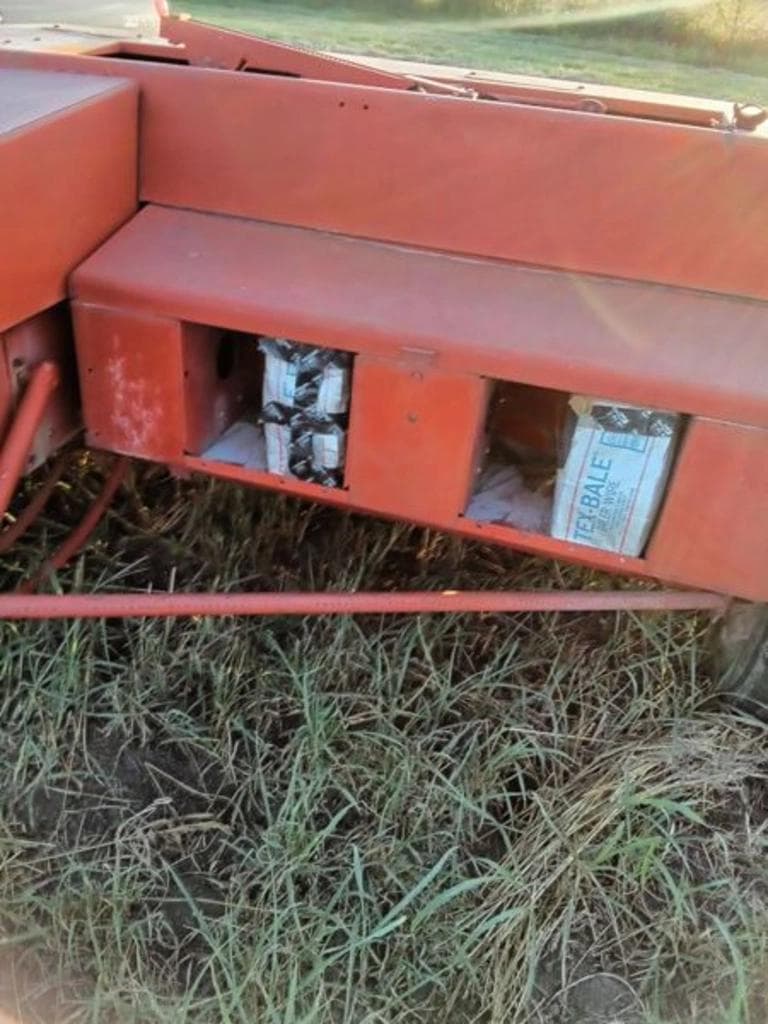 Image of Massey Ferguson 126 Image 1