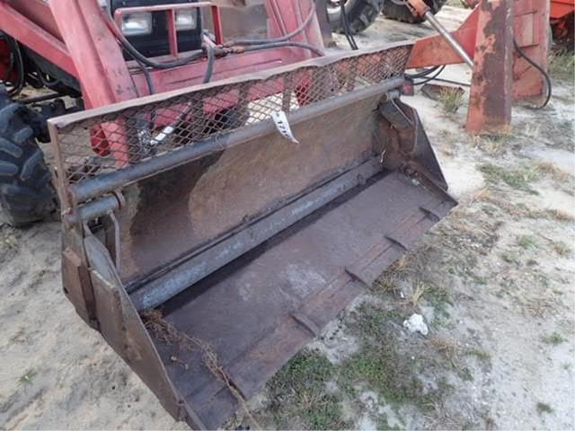 Image of Massey Ferguson 1260 equipment image 3