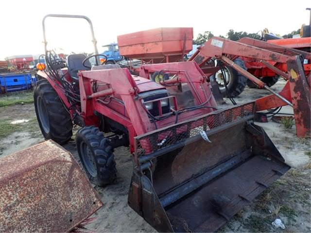 Image of Massey Ferguson 1260 equipment image 2