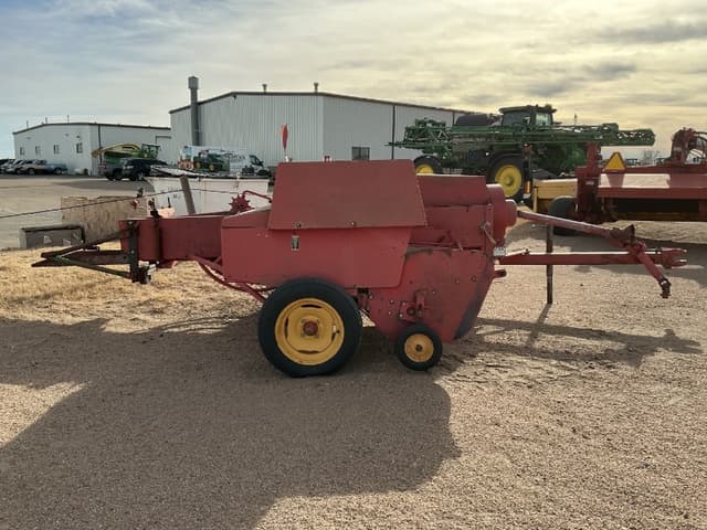 Image of Massey Ferguson 1260 equipment image 3
