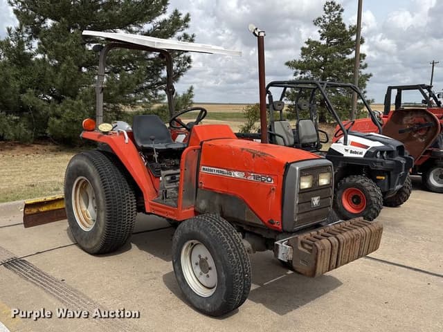 Image of Massey Ferguson 1260 equipment image 2