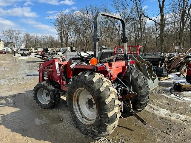 Image of Massey Ferguson 1260 equipment image 2