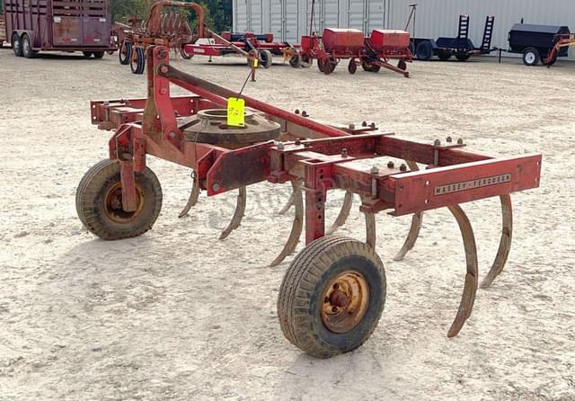 Image of Massey Ferguson 127 equipment image 1