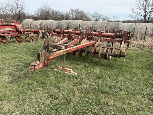 Image of Massey Ferguson 129 equipment image 1