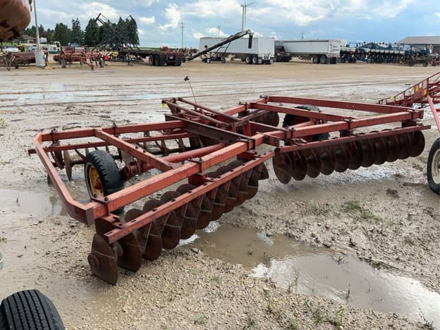 Image of Massey Ferguson 52 equipment image 4