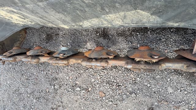 Image of Massey Ferguson 1328 equipment image 2