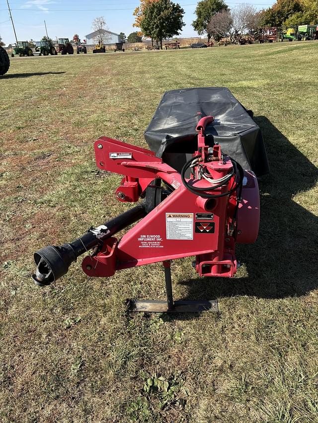 Image of Massey Ferguson 1330 equipment image 1