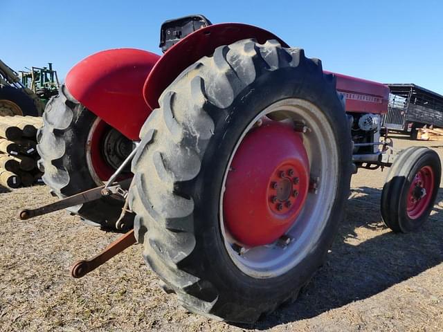 Image of Massey Ferguson 135 equipment image 2