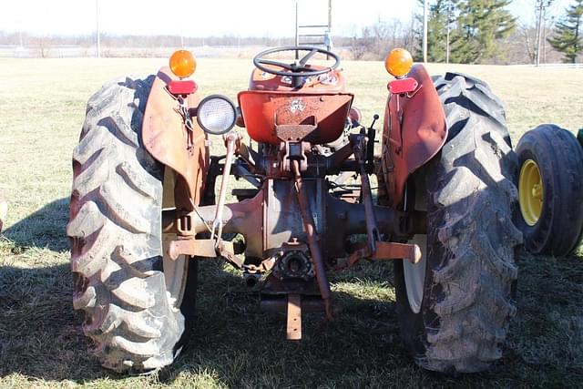 Image of Massey Ferguson 135 equipment image 3