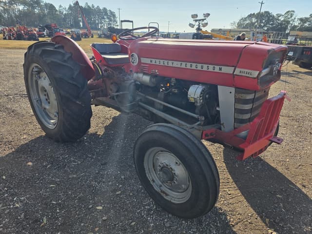 Image of Massey Ferguson 135 equipment image 2