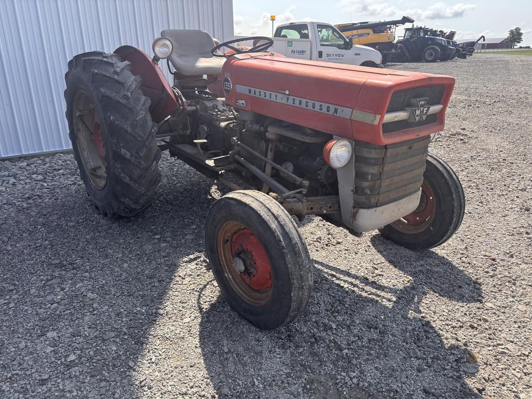 Image of Massey Ferguson 135 Primary image