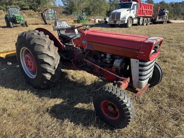 Image of Massey Ferguson 135 equipment image 3