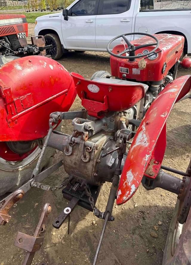 Image of Massey Ferguson 135 equipment image 3