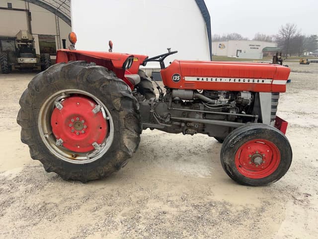 Image of Massey Ferguson 135 equipment image 1