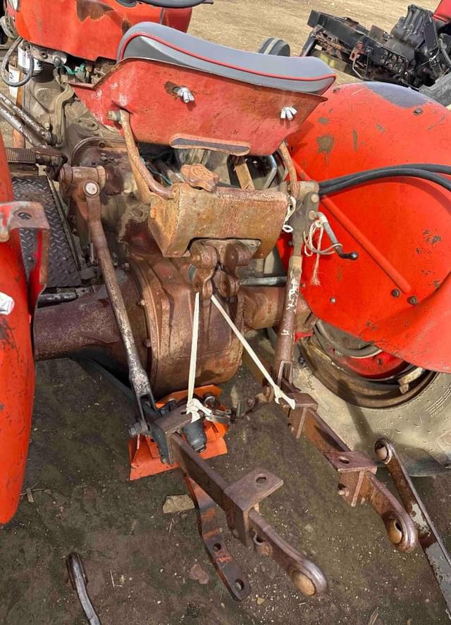 Image of Massey Ferguson 135 equipment image 3