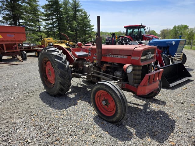 Image of Massey Ferguson 135 equipment image 3