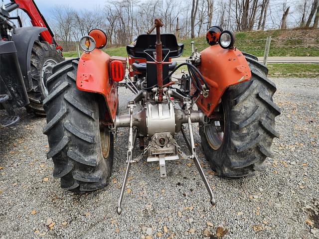 Image of Massey Ferguson 135 equipment image 4