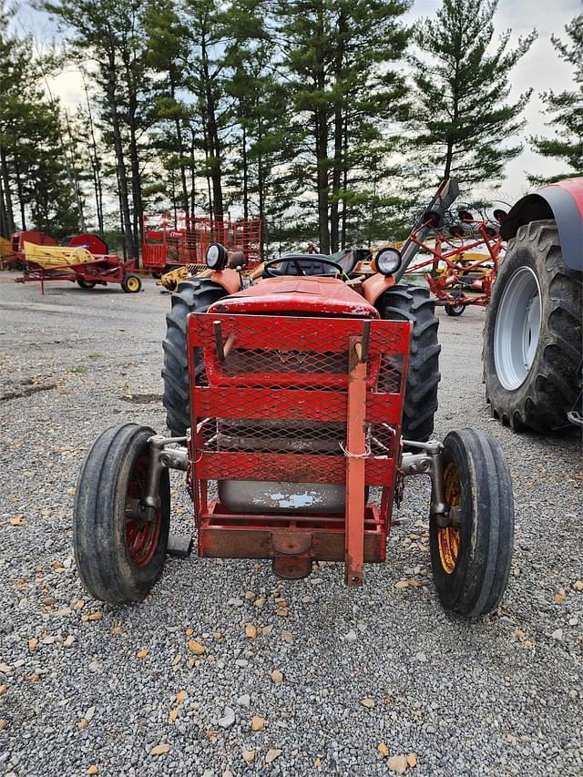 Image of Massey Ferguson 135 equipment image 2