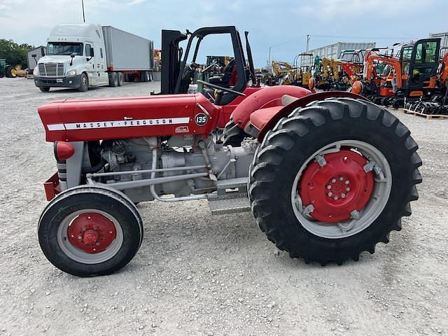 Image of Massey Ferguson 135 Primary image