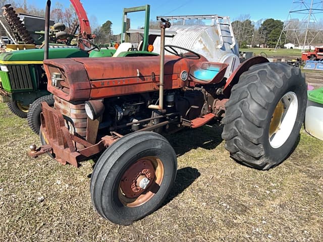 Image of Massey Ferguson 135 equipment image 4