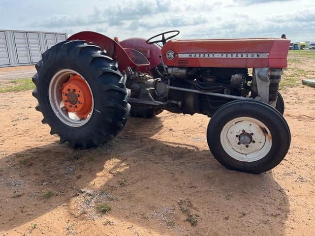 Image of Massey Ferguson 135 equipment image 3