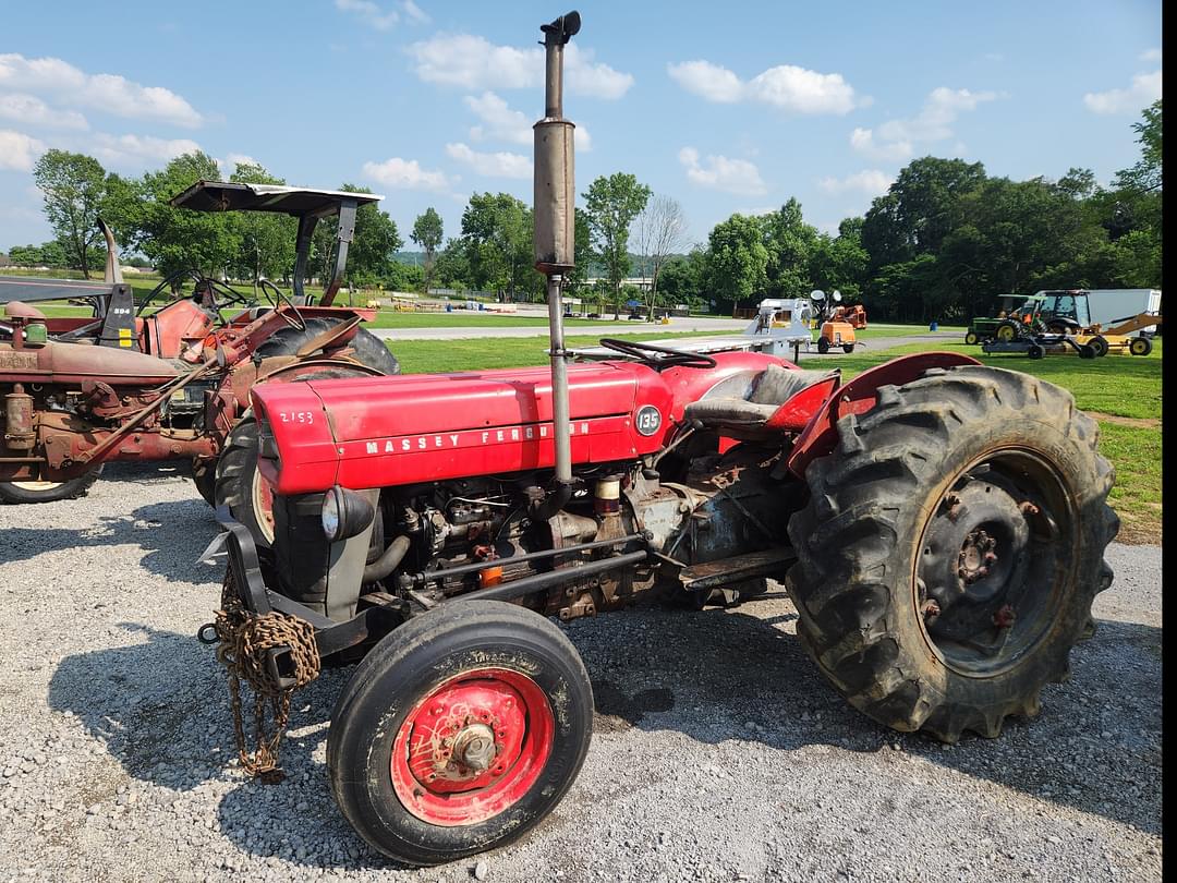Image of Massey Ferguson 135 Primary image