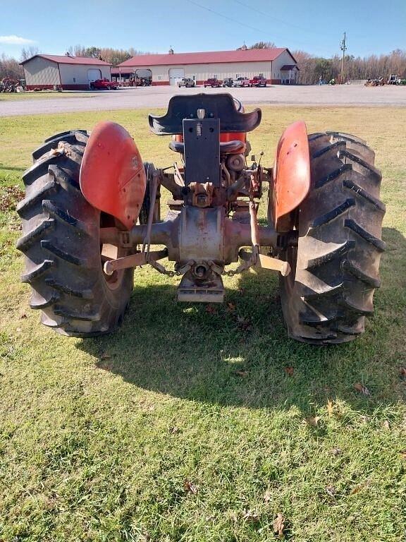 Image of Massey Ferguson 135 equipment image 2