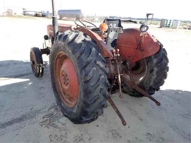 Image of Massey Ferguson 135 equipment image 4