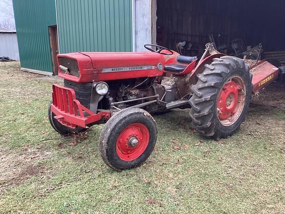 Image of Massey Ferguson 135 equipment image 2