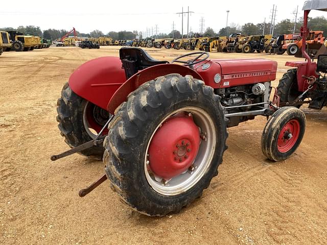 Image of Massey Ferguson 135 equipment image 2