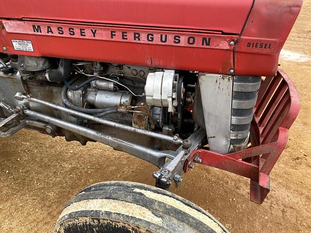 Image of Massey Ferguson 135 equipment image 4