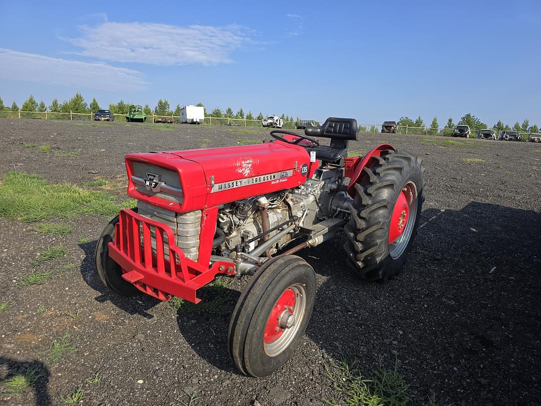 Image of Massey Ferguson 135 Primary image