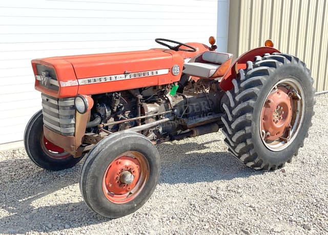 Image of Massey Ferguson 135 equipment image 1